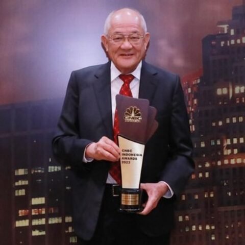 Haji Isam Akuisisi 10 Miliar Saham Bayan Resources (BYAN) dari Low Tuck Kwong 10 Haji Isam Akuisisi 10 Miliar Saham Bayan Resources (BYAN) dari Low Tuck Kwong