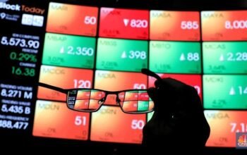 IHSG Parkir Anjlok 1,69% di Zona Merah, Ini Penyebabnya