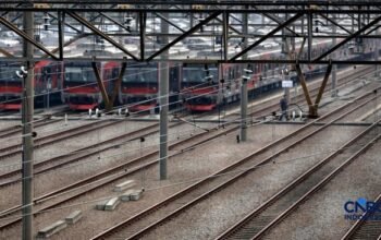 INKA Benarkan 7 KRL CLI-225 Direcall untuk General Check Up di Depok