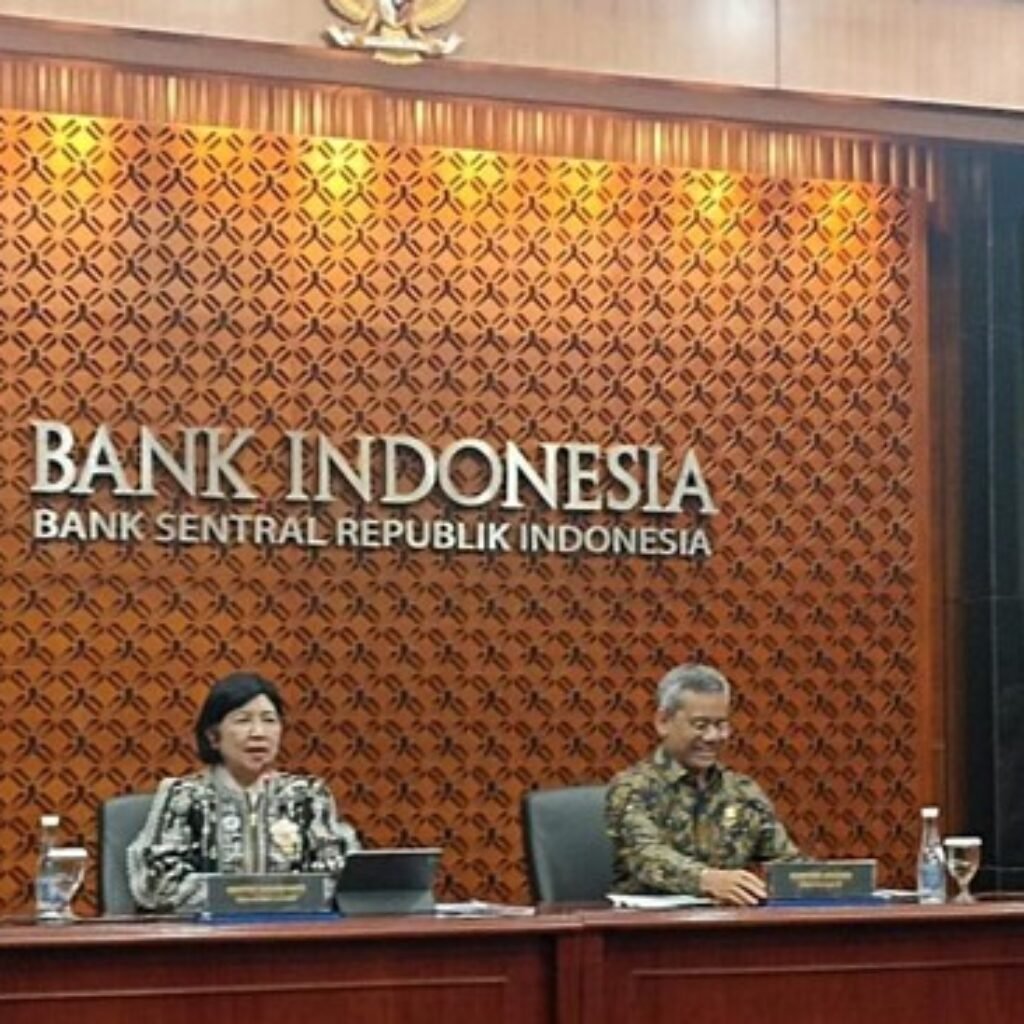 Menkeu Suahasil Nazara Kunjungi Kantor Gubernur BI Destry Damayanti, Bahas Likuiditas dan Surat Utang
