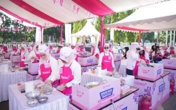 Pertamina Patra Niaga Regional Sulawesi Catat Rekor MURI Memasak Serentak di 8 Kota 7 Pertamina Patra Niaga Regional Sulawesi Catat Rekor MURI Memasak Serentak di 8 Kota