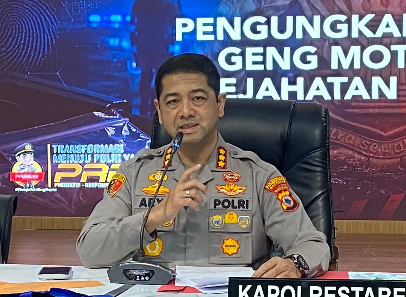 Polisi Mengungkap Penyebab Tawuran Geng Motor Bersenjata di Kota Makassar 1 Polisi Mengungkap Penyebab Tawuran Geng Motor Bersenjata di Kota Makassar