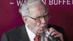 Warren Buffett Mundur dari Kursi Ketua Berkshire Setelah 60 Tahun