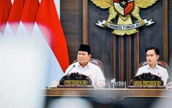 Presiden Prabowo Subianto dan Wakil Presiden Gibran Rakabuming Raka dalam Sidang Kabinet Paripurna di Istana Negara, Jakarta