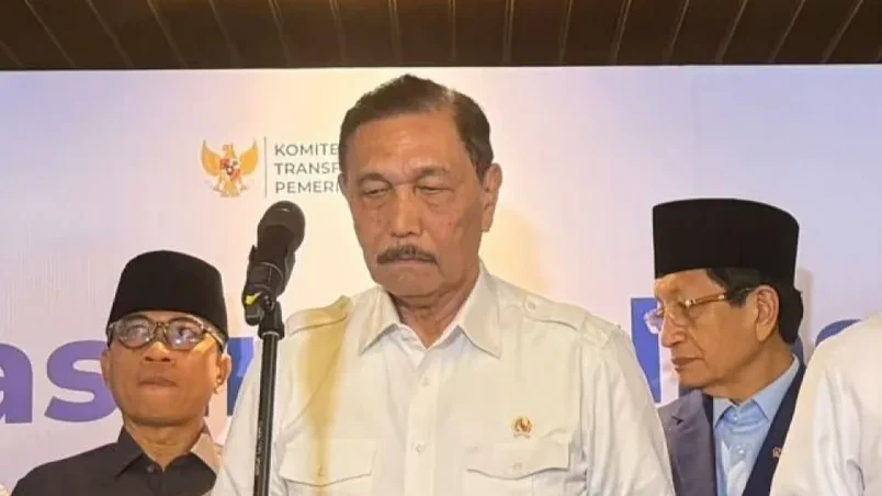Pemerintah Alihkan Bansos dan Subsidi Barang Jadi Uang Tunai 1 Luhut Binsar Pandjaitan memberikan keterangan terkait pengalihan bansos dan subsidi menjadi uang tunai