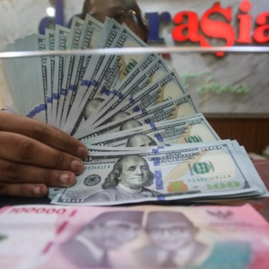 Bank Permata: Rupiah Melemah Karena Potensi Reklasifikasi Indonesia dari Pasar Berkembang Menjadi Standalone Market