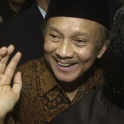 BJ Habibie berhasil menurunkan nilai dolar ke level Rp6.550 pada awal 1999