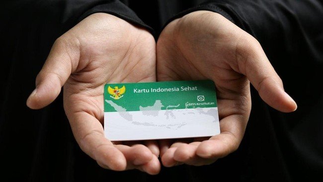 BPJS Kesehatan Sebut Klaim Tertunda Nasional Hanya 4 Persen 1 Petugas melayani peserta Program Jaminan Kesehatan Nasional