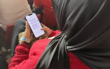 Foto Suporter Baca Doa di Final Timnas Indonesia vs Thailand, Viral di Media Sosial 7 Foto Suporter Baca Doa di Final Timnas Indonesia vs Thailand, Viral di Media Sosial