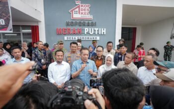 Gubernur Andi Sudirman Sulaiman Dorong Koperasi Desa Pasarkan Produk Lokal