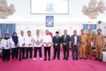 Gubernur Sulsel Anugerahkan Satyalencana Karya Satya kepada 398 PNS 2 Gubernur Sulsel Dorong Pelatihan Vokasi Cetak Pekerja dan Wirausaha Baru