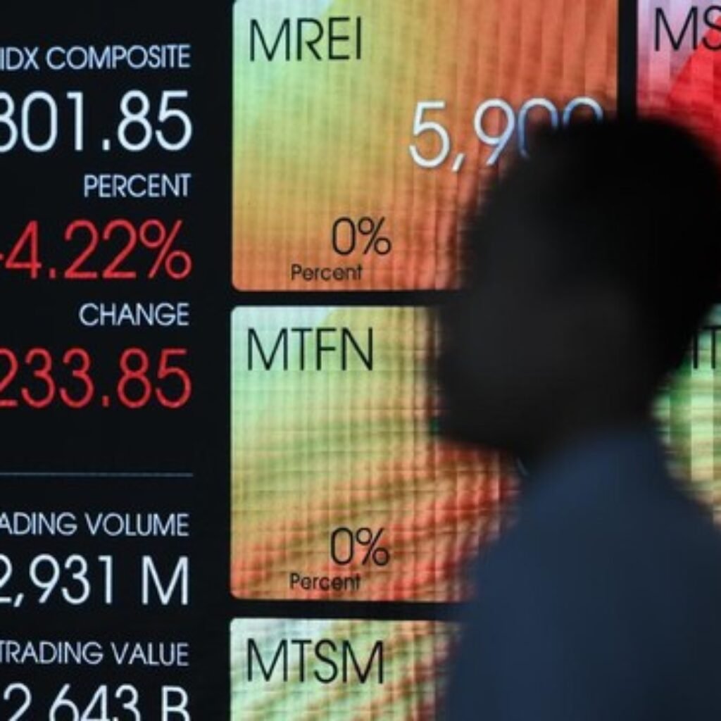 IHSG Anjlok 1%, Asing Malah Borong 10 Saham Ini