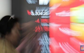 IHSG Anjlok 2,59% ke Level 5.975, Asing Jual Neto 10 Saham Blue Chip