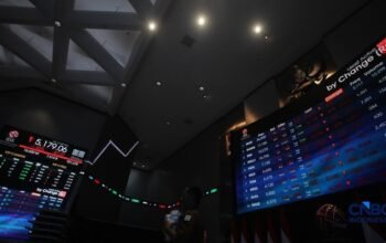 IHSG Menguat 0,31% pada Jumat, Asing Serbu 10 Saham Bersaluran