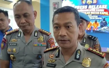 KMP Batumandi Ditargetkan Diapungkan Pekan Depan, ASDP Jajaki Pelaksana 4 Dokumentasi penanganan KMP Batumandi di perairan Merak dari keterangan resmi Polri