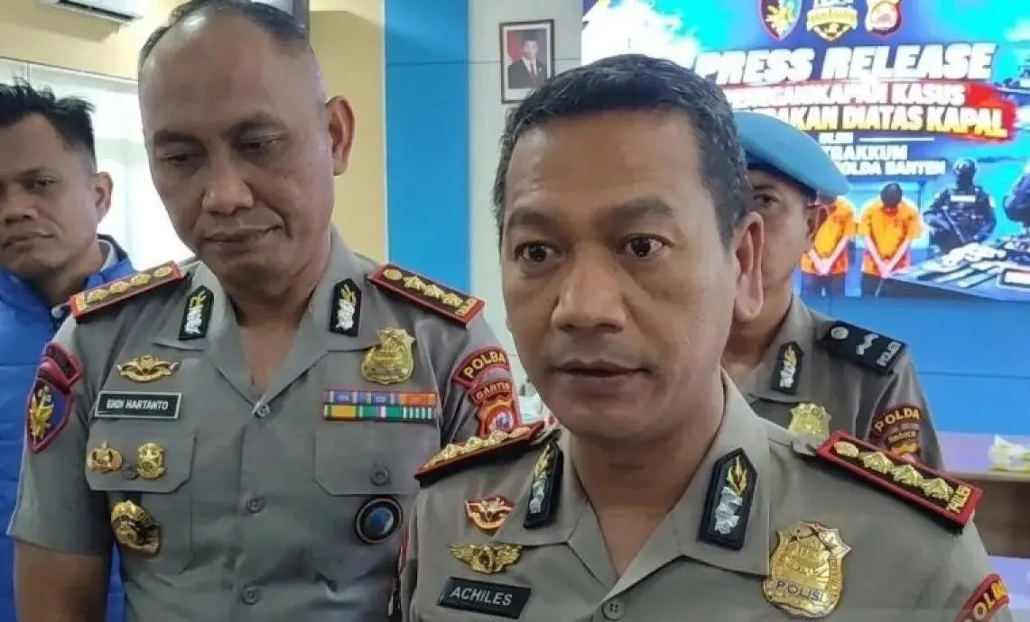 KMP Batumandi Ditargetkan Diapungkan Pekan Depan, ASDP Jajaki Pelaksana 1 Dokumentasi penanganan KMP Batumandi di perairan Merak dari keterangan resmi Polri
