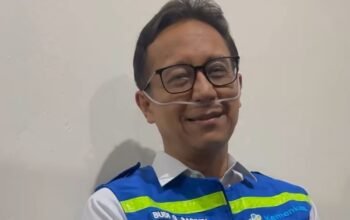 Menkes Budi Klarifikasi Foto Pakai Oksigen di Kalteng: Bukan Sesak Napas, Cuma Coba Fasilitas 3 Menkes Budi Klarifikasi Foto Pakai Oksigen di Kalteng: Bukan Sesak Napas, Cuma Coba Fasilitas