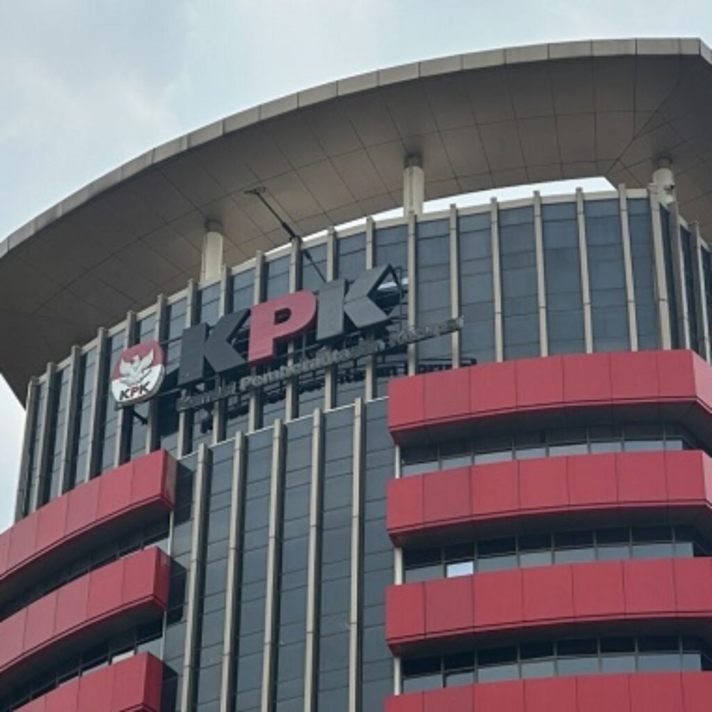 KPK Amankan Sestama BNPB dalam OTT ke-22 Tahun Ini