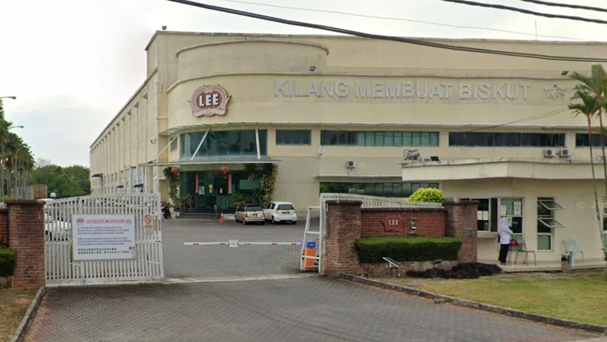 Biskuit 92 Tahun Beralih ke Sawit, Apa Kabar Konsumsi di Era Prabowo? 1 Bangunan pabrik Lee Biscuits di Pontian, Johor, Malaysia
