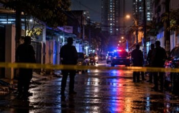 Ilustrasi garis polisi dalam penyelidikan penyerangan di Cengkareng