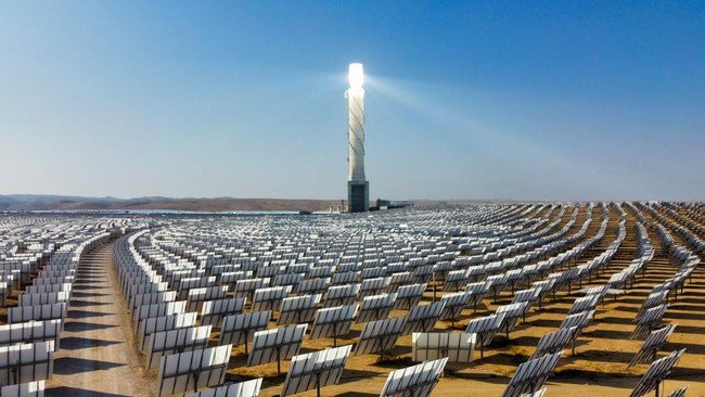PT PLN Mengumumkan Strategi Energi Surya 100 GWp untuk Menghadapi Lonjakan Konsumsi Listrik Indonesia 1 PT PLN Mengumumkan Strategi Energi Surya 100 GWp untuk Menghadapi Lonjakan Konsumsi Listrik Indonesia