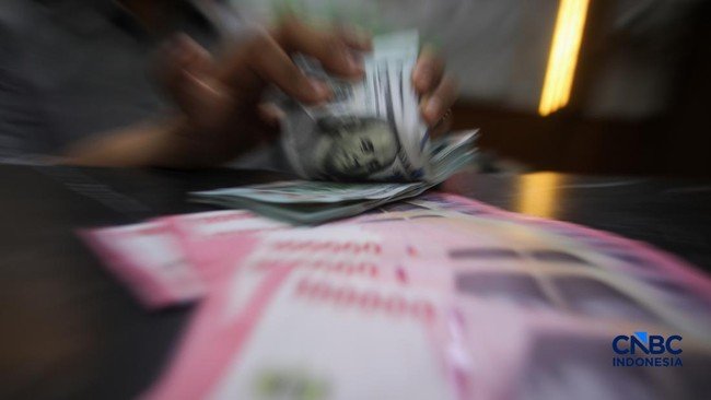 Rupiah Menguat Tipis ke Rp17.890, Dolar AS Melemah 1 Rupiah Menguat Tipis ke Rp17.890, Dolar AS Melemah