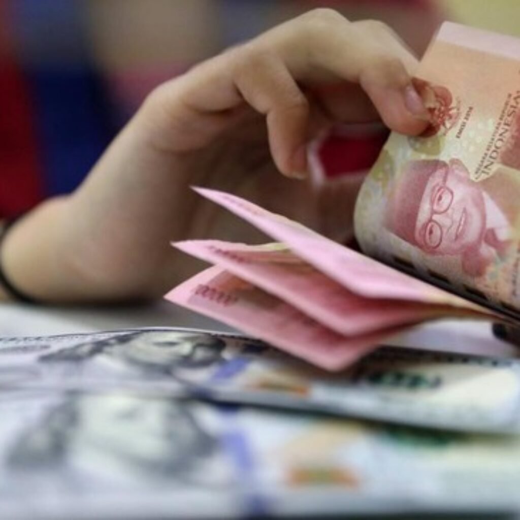 Saat Anak Presiden Ajak Warga Buang Dolar Demi Selamatkan Rupiah