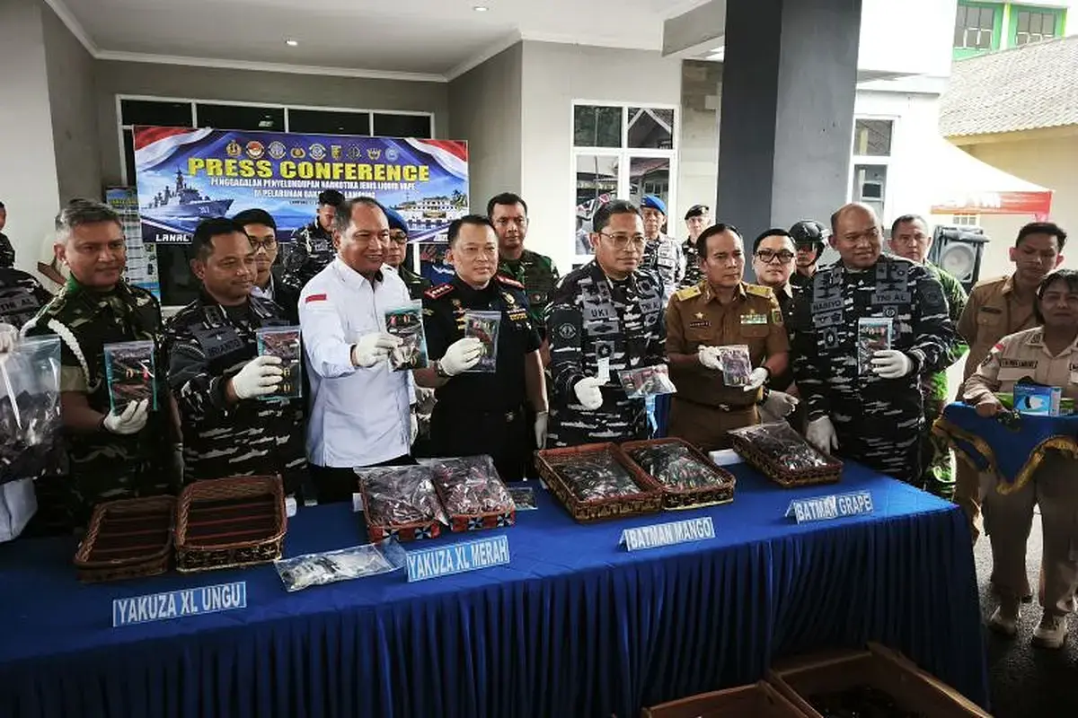 TNI AL Amankan 4.364 Kartrid Vape Diduga Berisi Narkotika 1 TNI AL Amankan 4.364 Kartrid Vape Diduga Berisi Narkotika