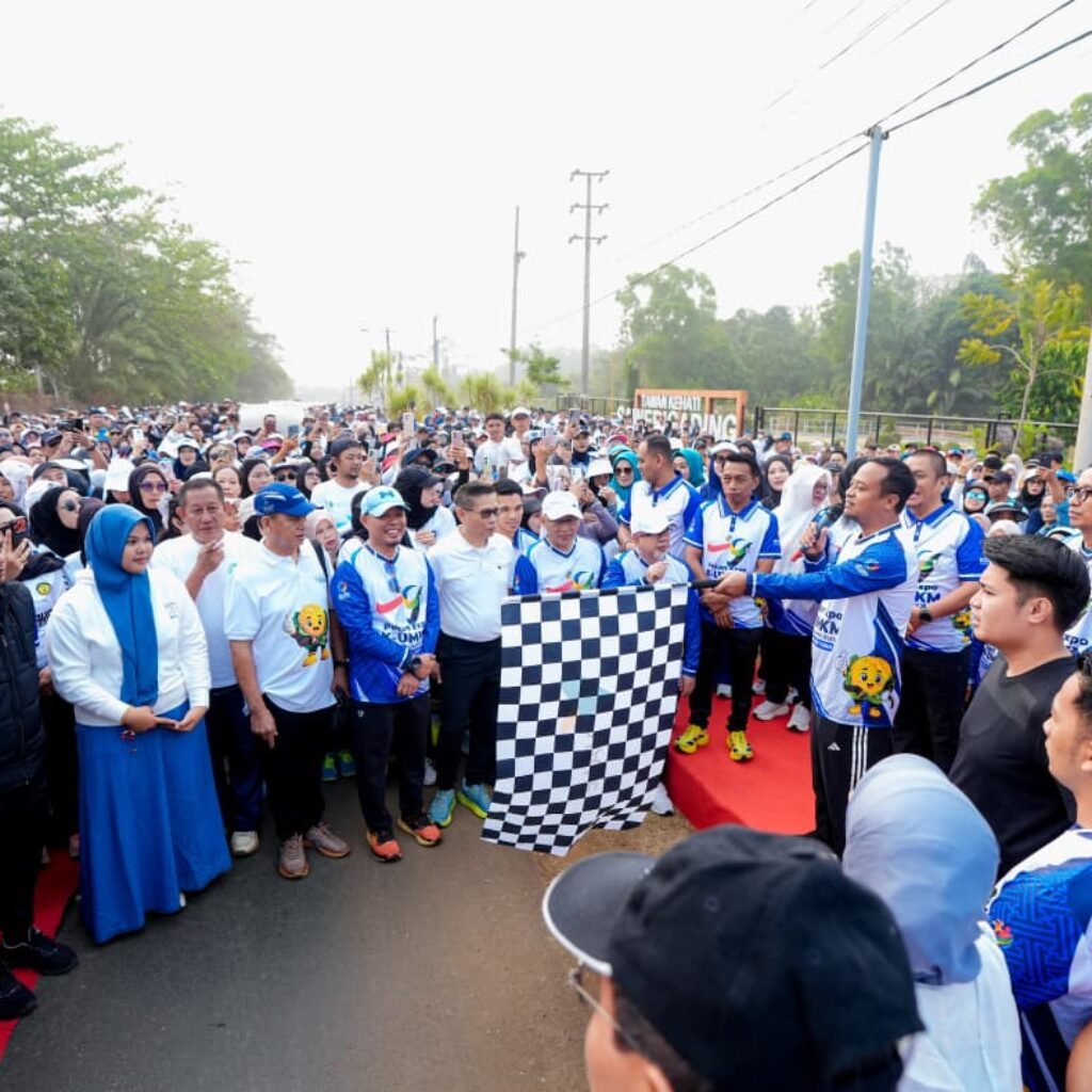 Ribuan Peserta Ikuti Jalan Sehat Penutup Harkopnas ke-79 di Sorowako